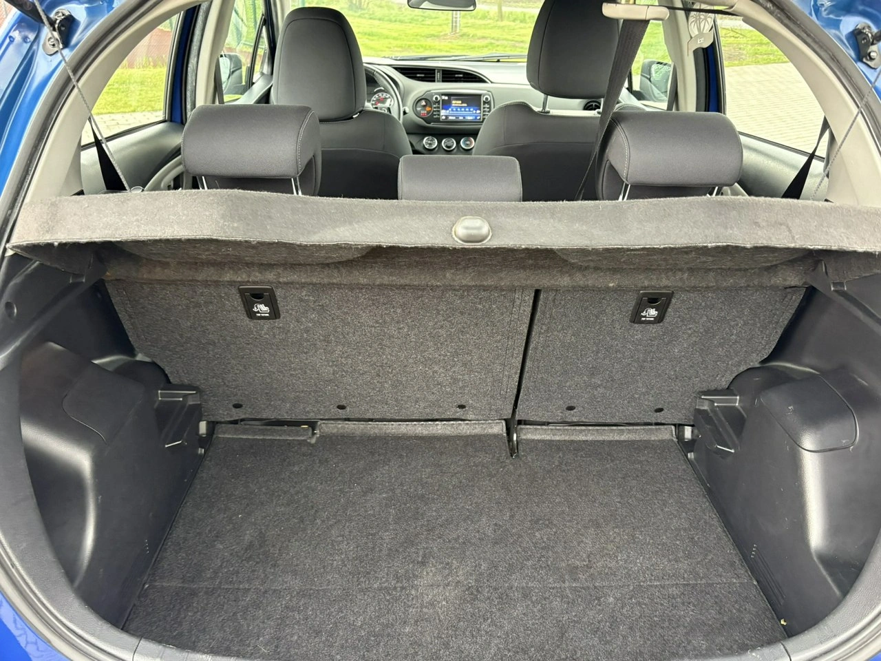 Toyota Yaris - Zdjęcie 10
