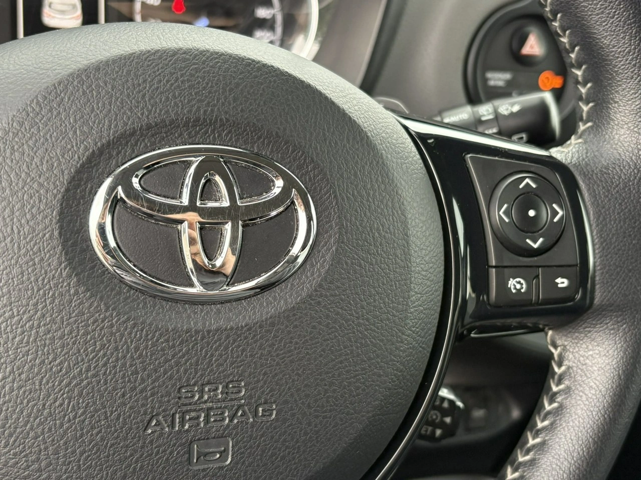 Toyota Yaris - Zdjęcie 30