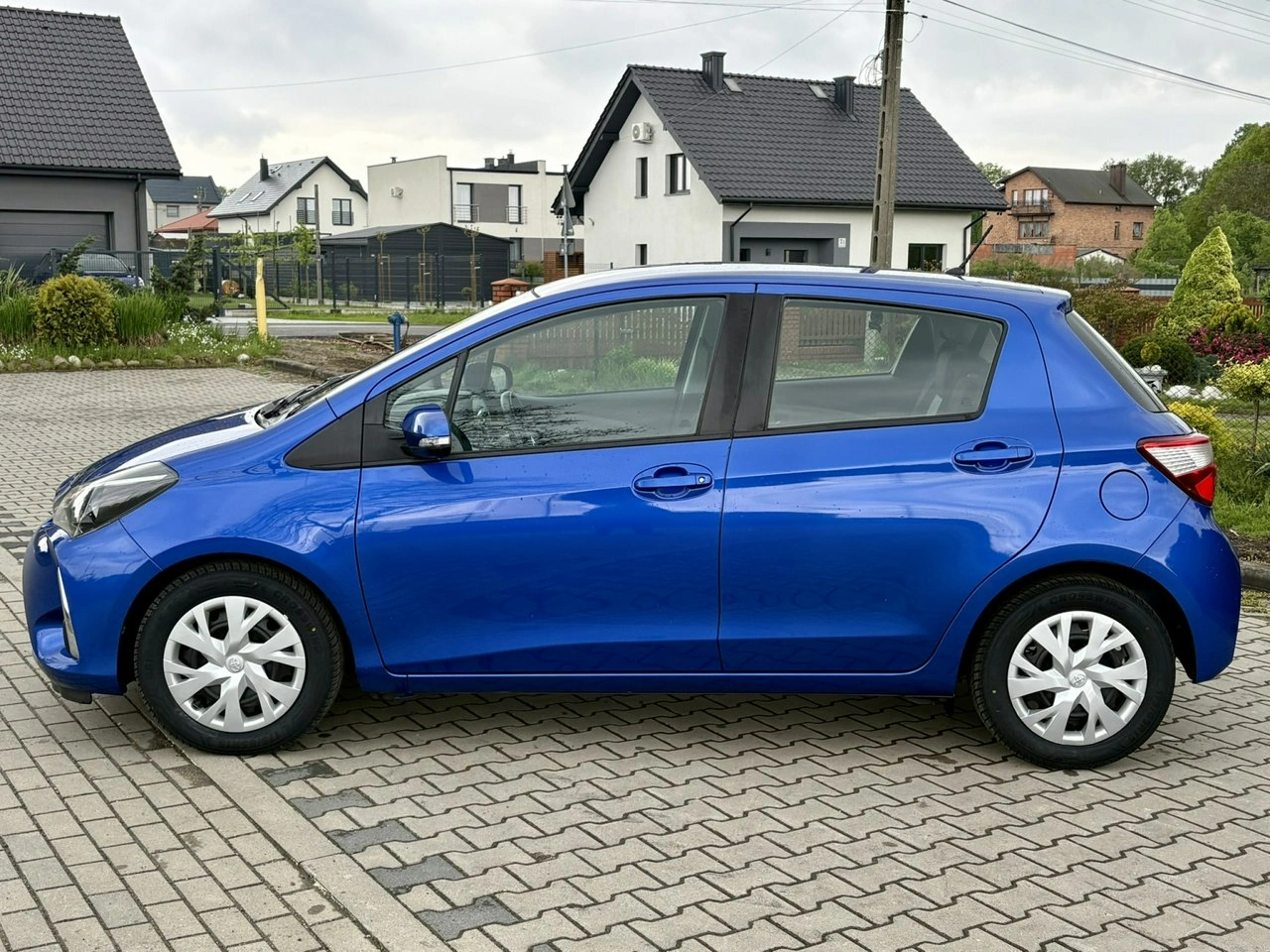Toyota Yaris - Zdjęcie 3