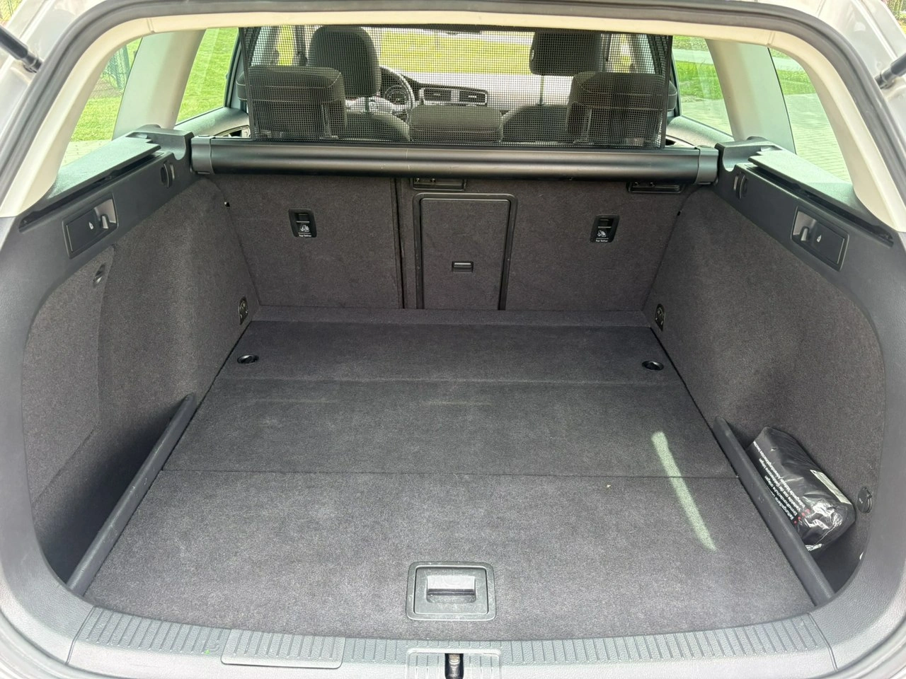 Volkswagen Golf Variant - Zdjęcie 10