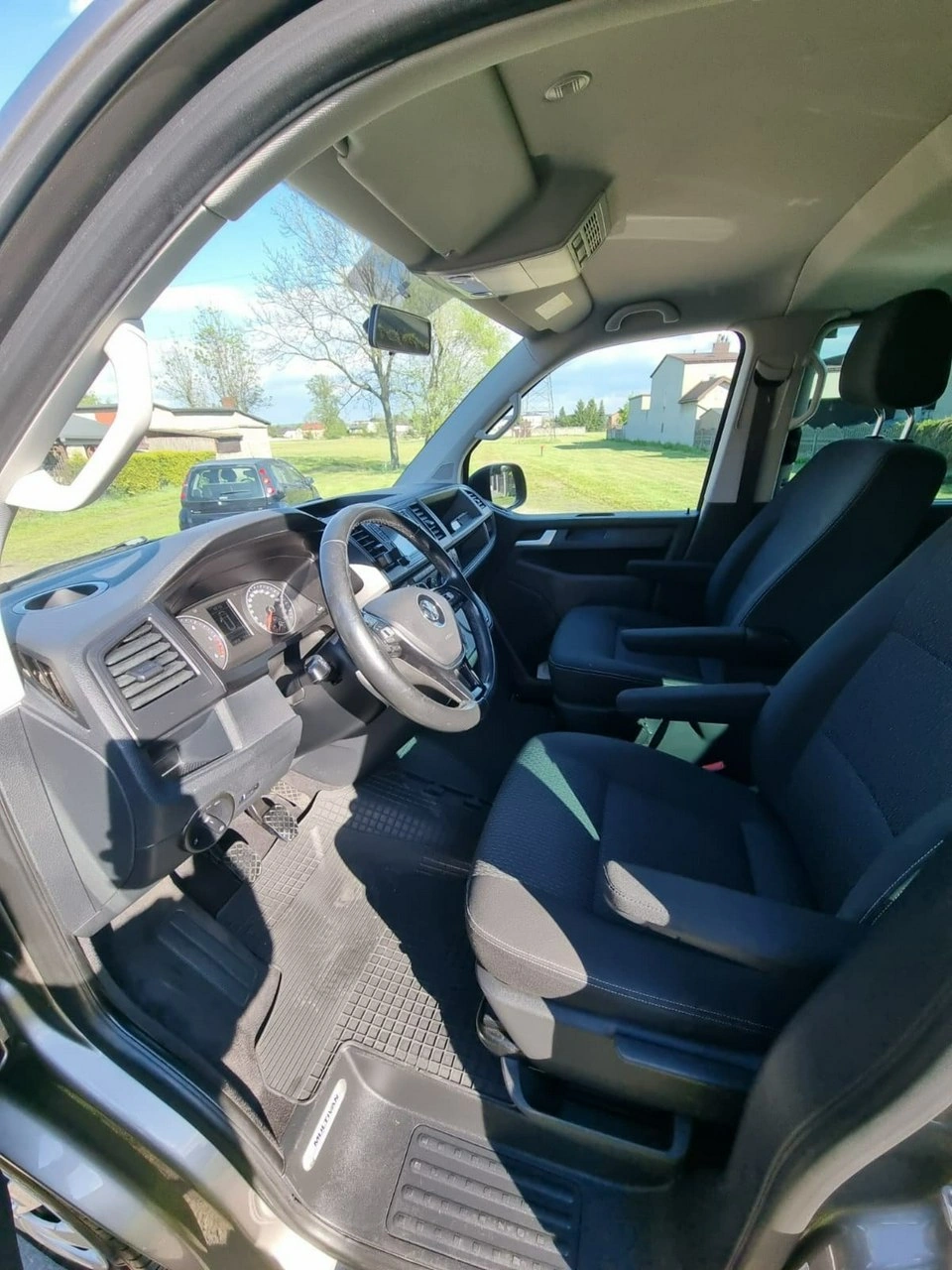 Volkswagen Multivan - Zdjęcie 8
