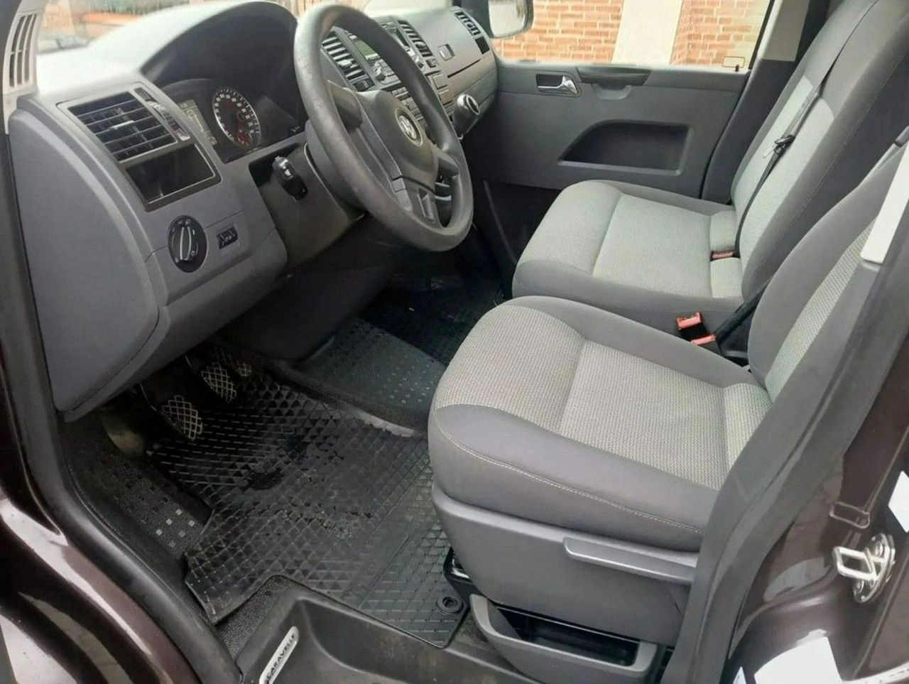 Volkswagen Caravelle - Zdjęcie 6