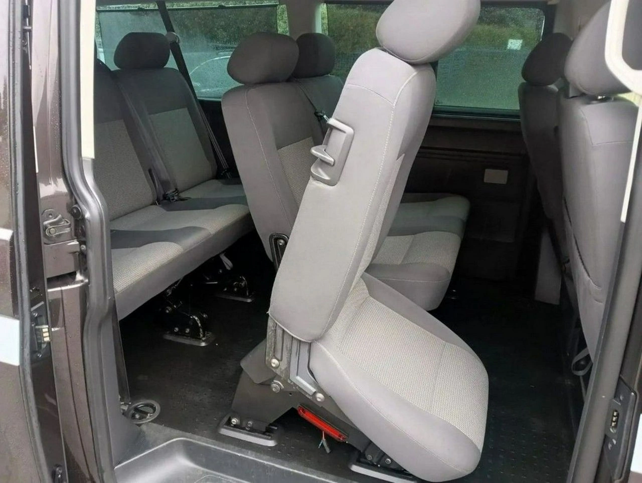 Volkswagen Caravelle - Zdjęcie 9