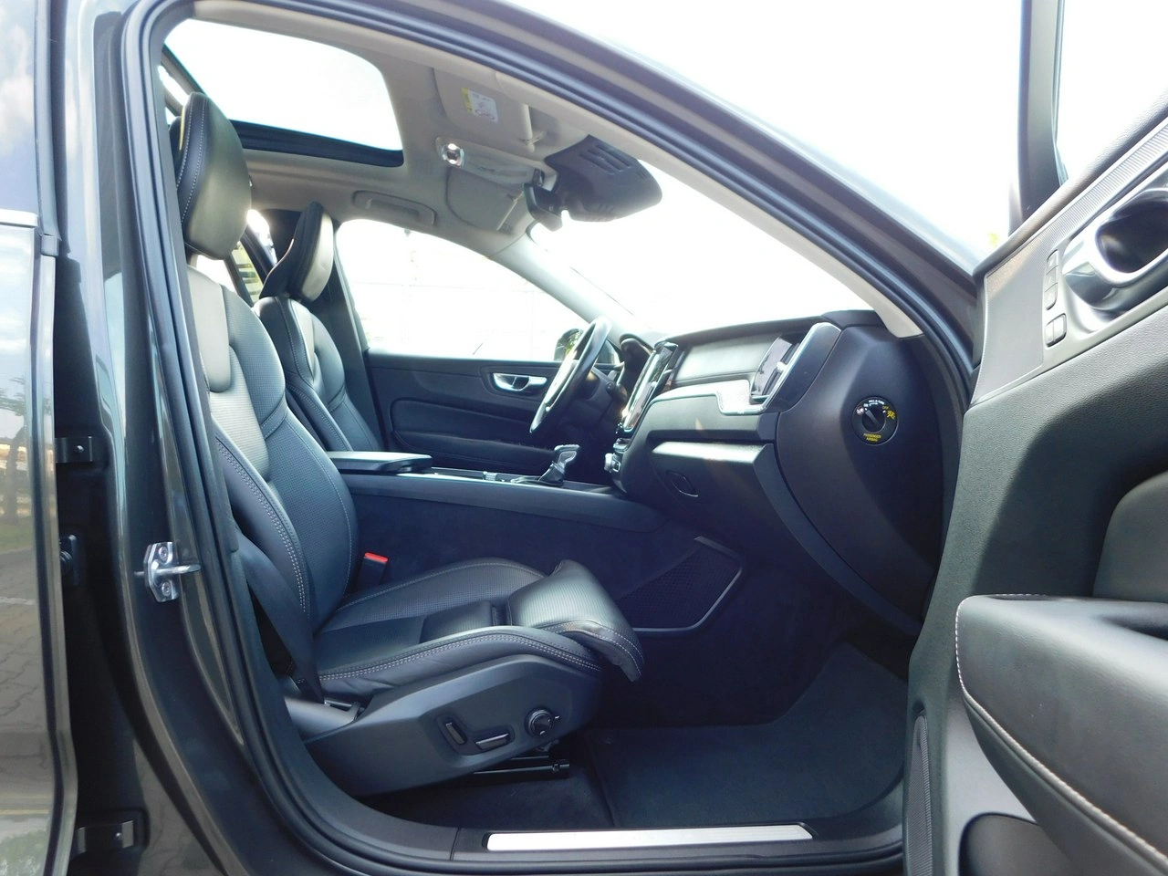 Volvo XC 60 - Zdjęcie 12