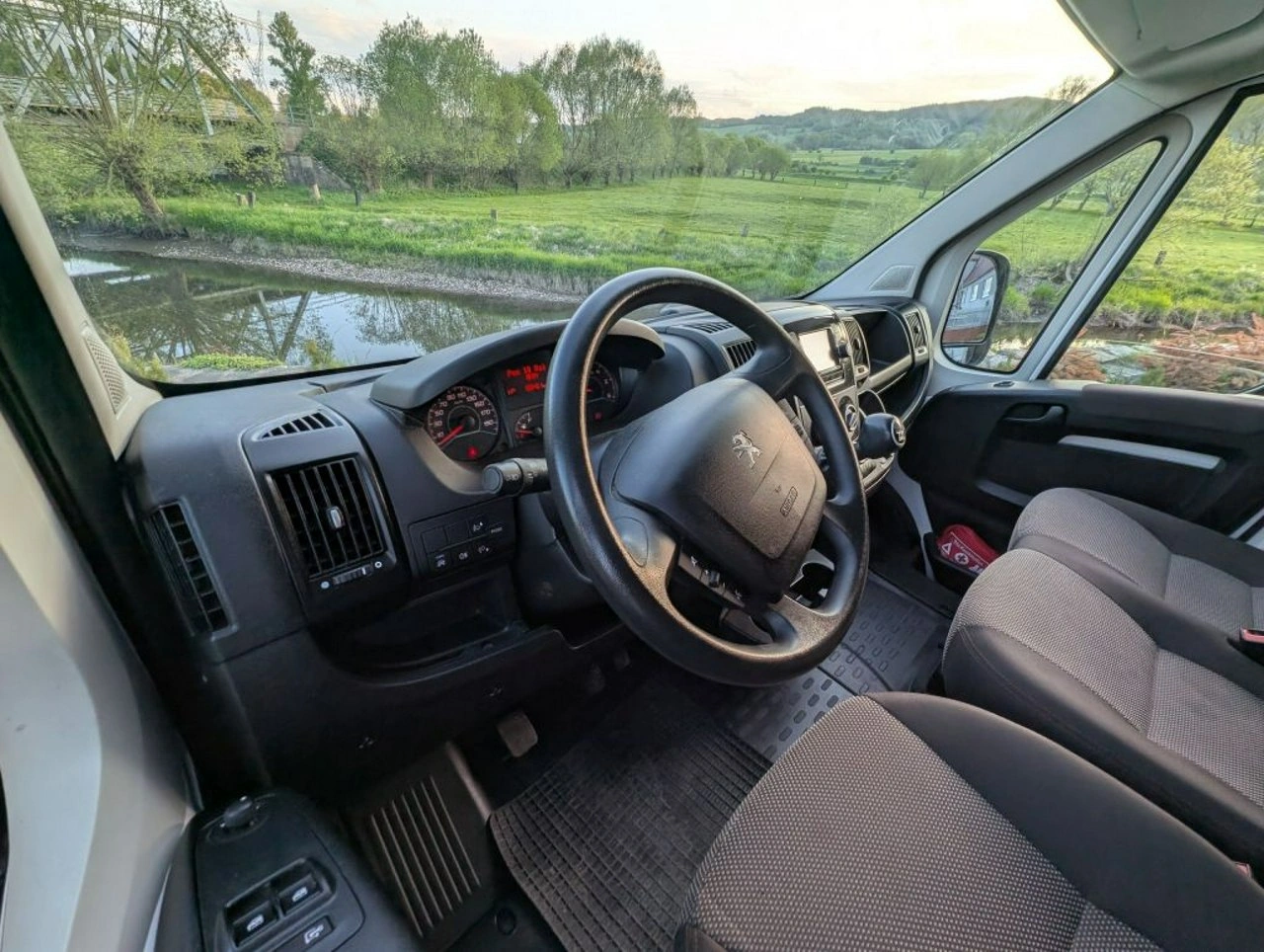 Peugeot Boxer - Zdjęcie 9