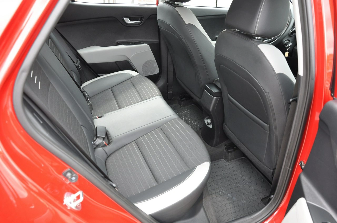 Kia Stonic - Zdjęcie 22