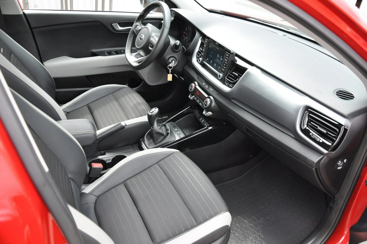 Kia Stonic - Zdjęcie 23