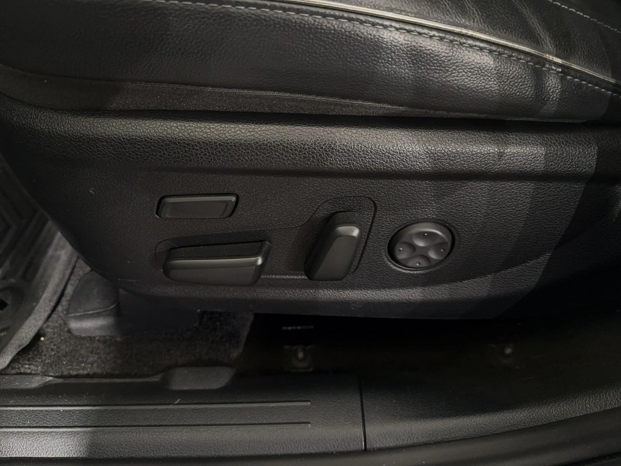 Hyundai Santa Fe - Zdjęcie 12