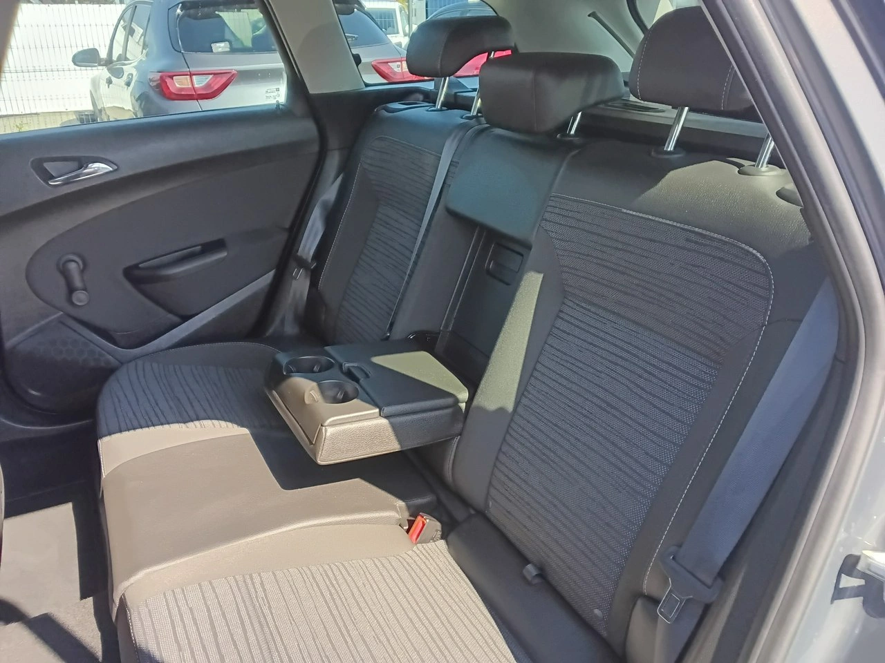Opel Astra - Zdjęcie 9