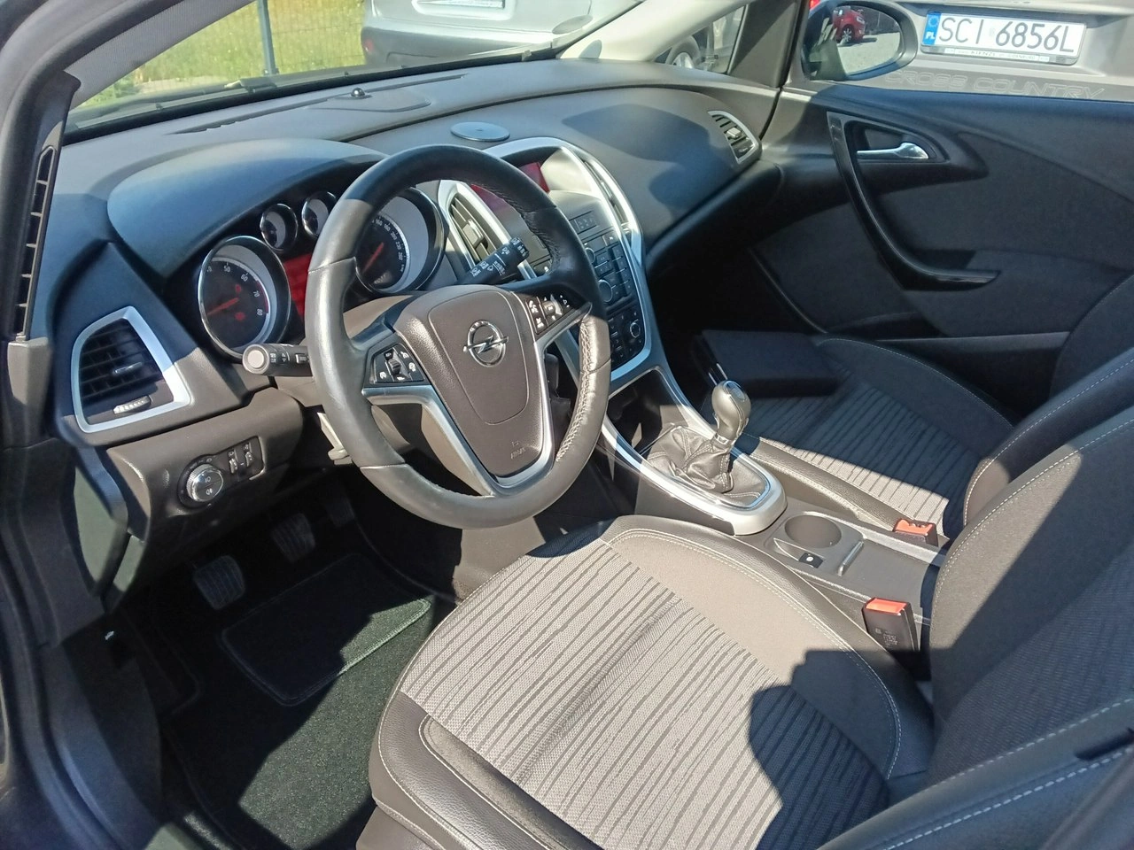 Opel Astra - Zdjęcie 8