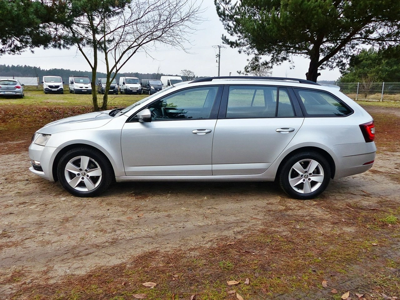 Skoda Octavia - Zdjęcie 11