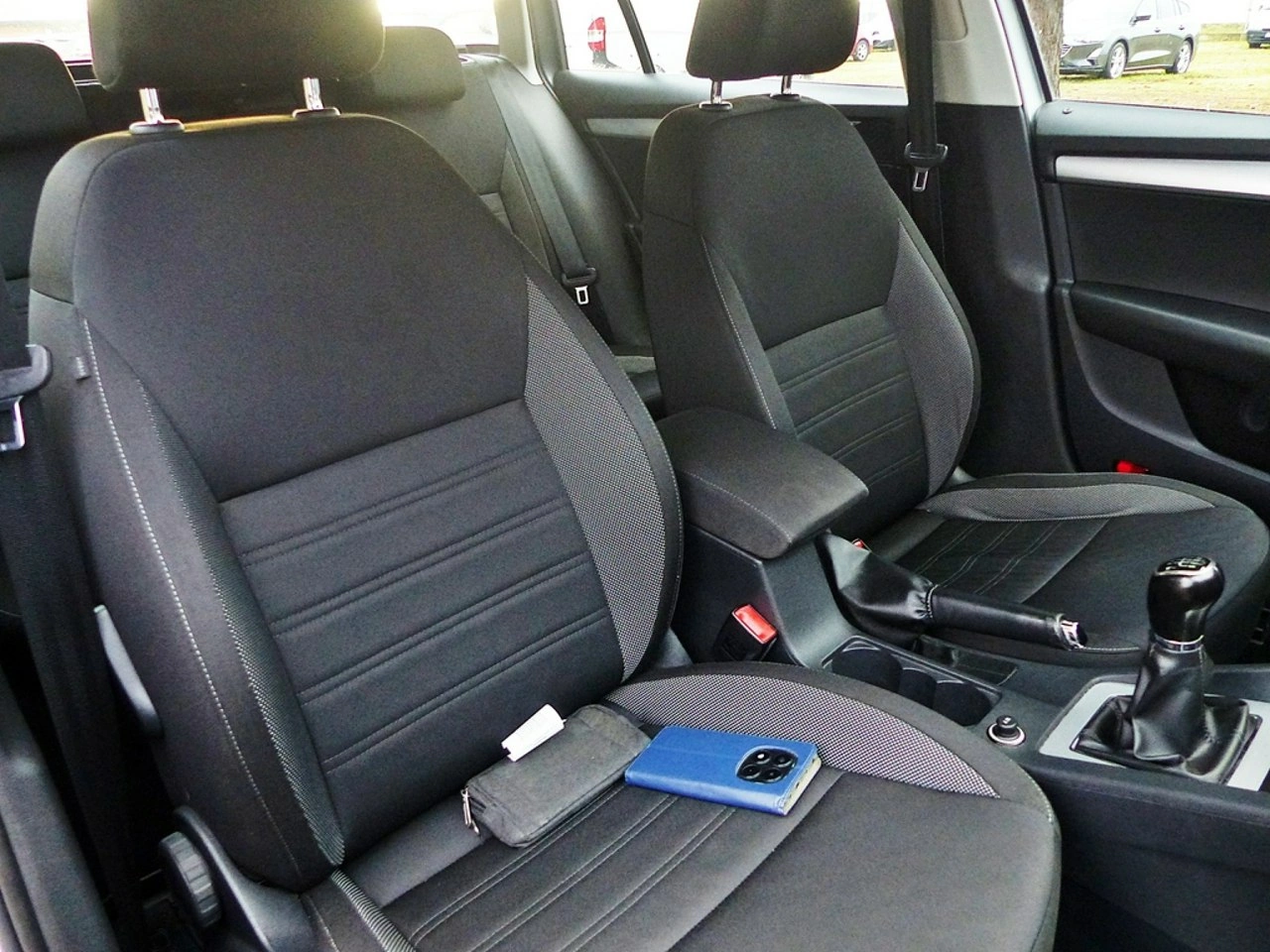 Skoda Octavia - Zdjęcie 25