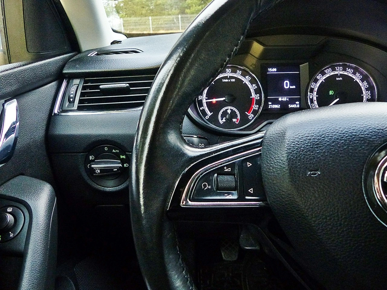 Skoda Octavia - Zdjęcie 29