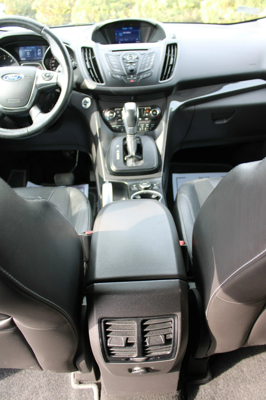Ford Kuga - Zdjęcie 24