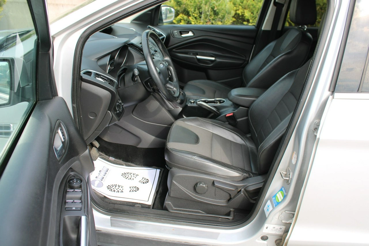 Ford Kuga - Zdjęcie 41