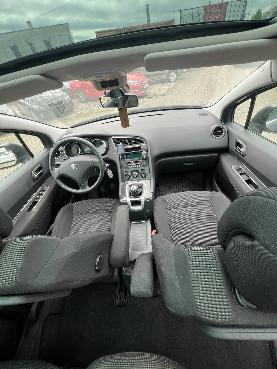 Peugeot 5008 - Zdjęcie 10