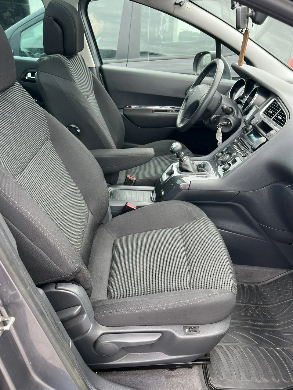 Peugeot 5008 - Zdjęcie 7