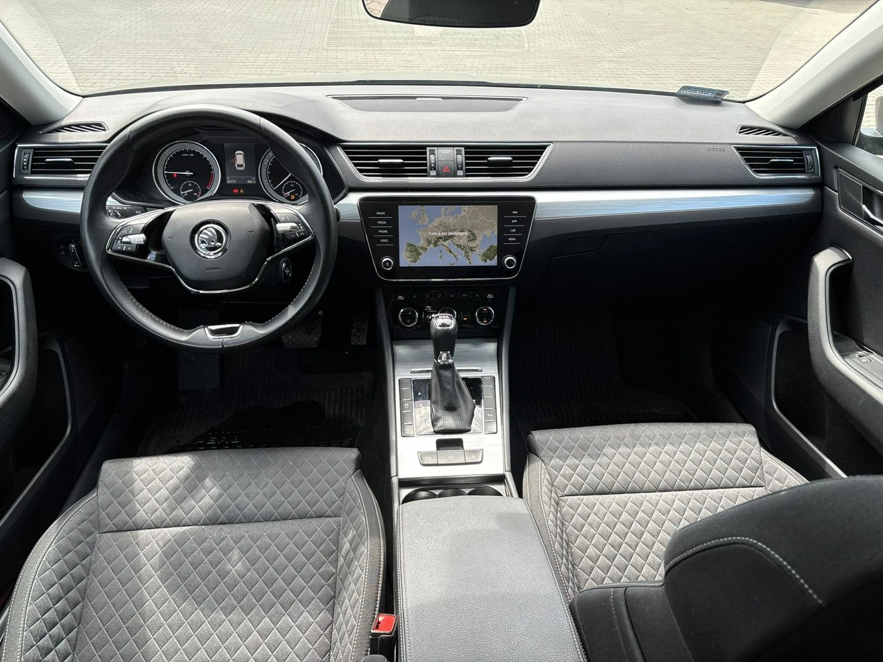 Skoda Superb - Zdjęcie 11