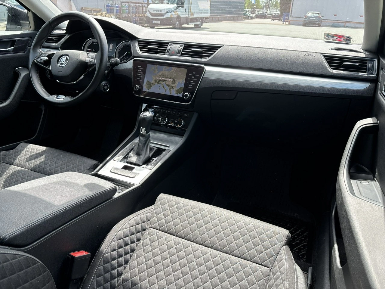 Skoda Superb - Zdjęcie 17