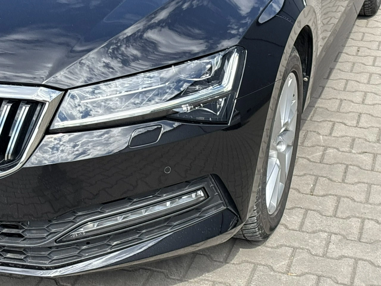 Skoda Superb - Zdjęcie 8