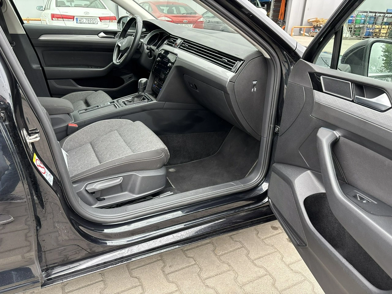 Volkswagen Passat - Zdjęcie 15