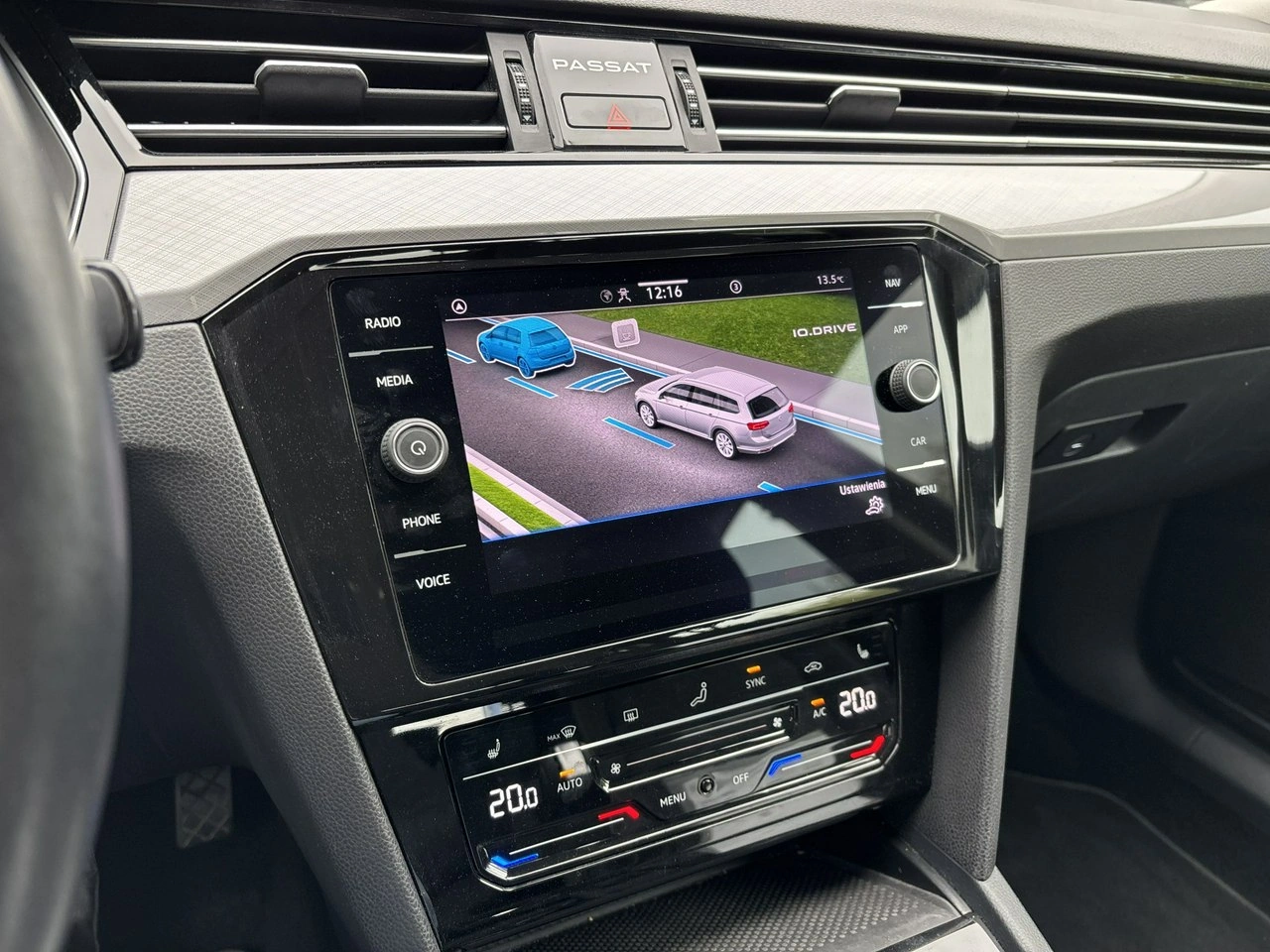 Volkswagen Passat - Zdjęcie 21