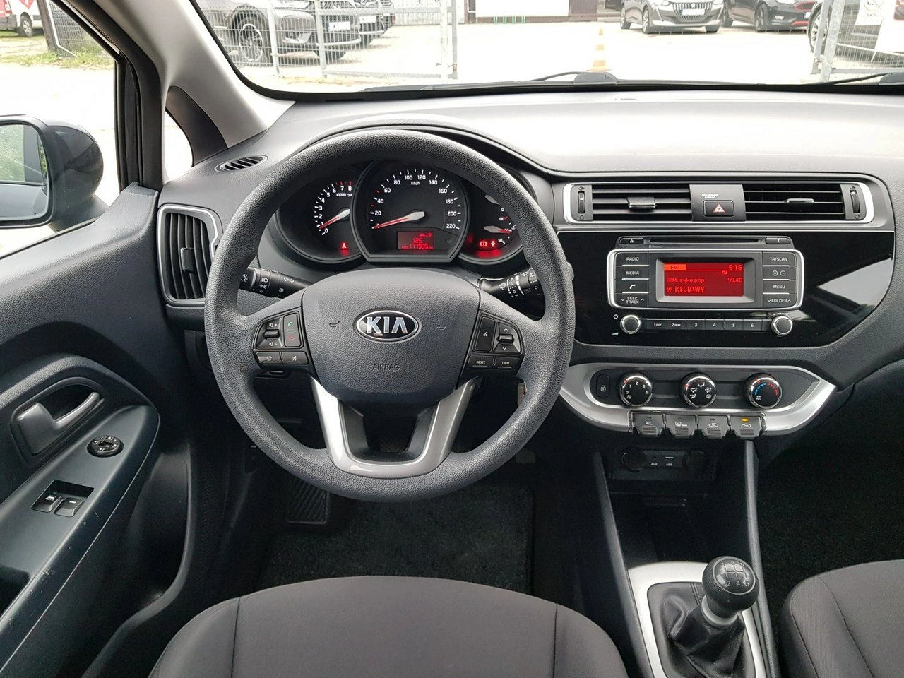 Kia Rio - Zdjęcie 12