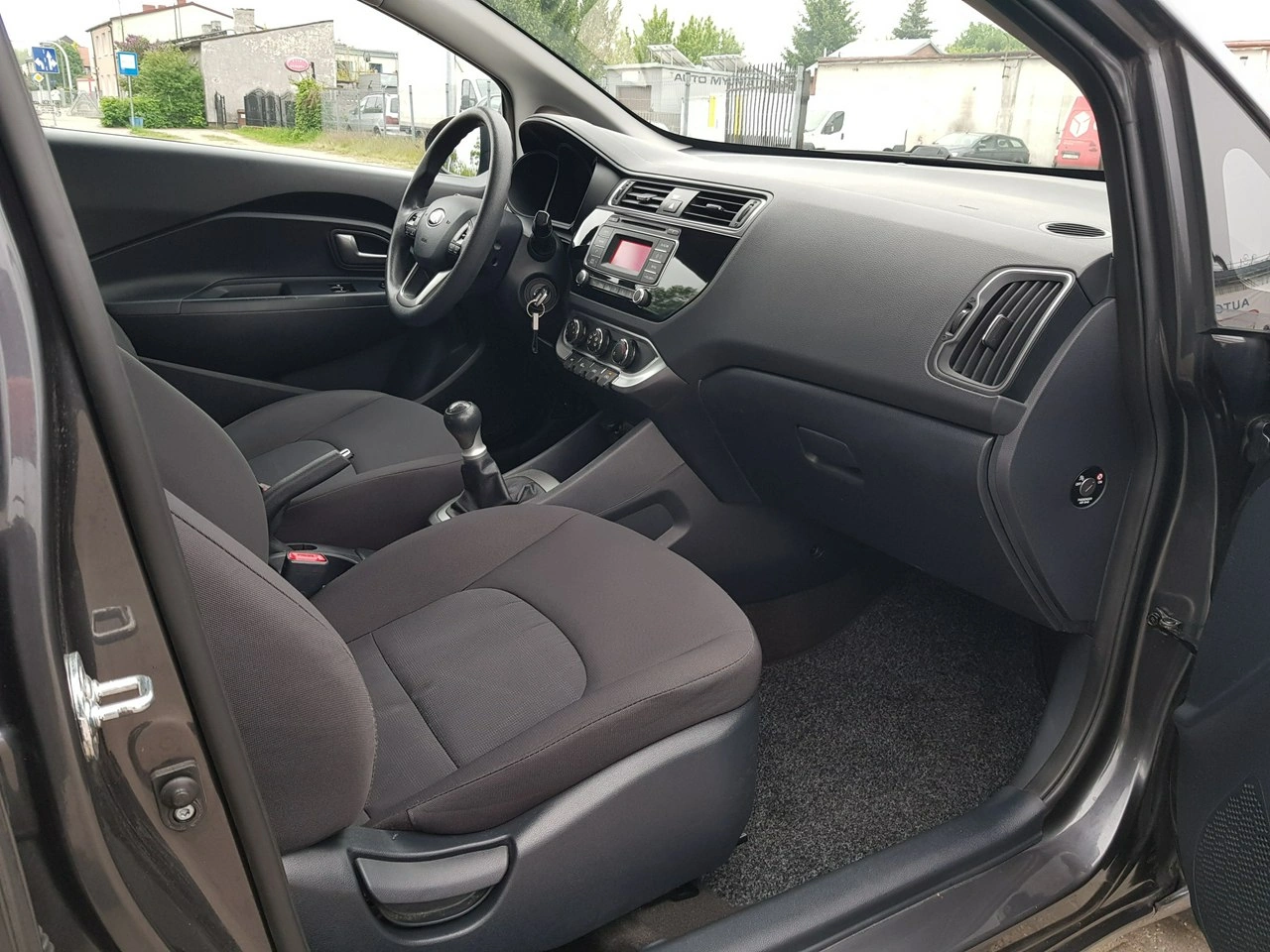Kia Rio - Zdjęcie 14