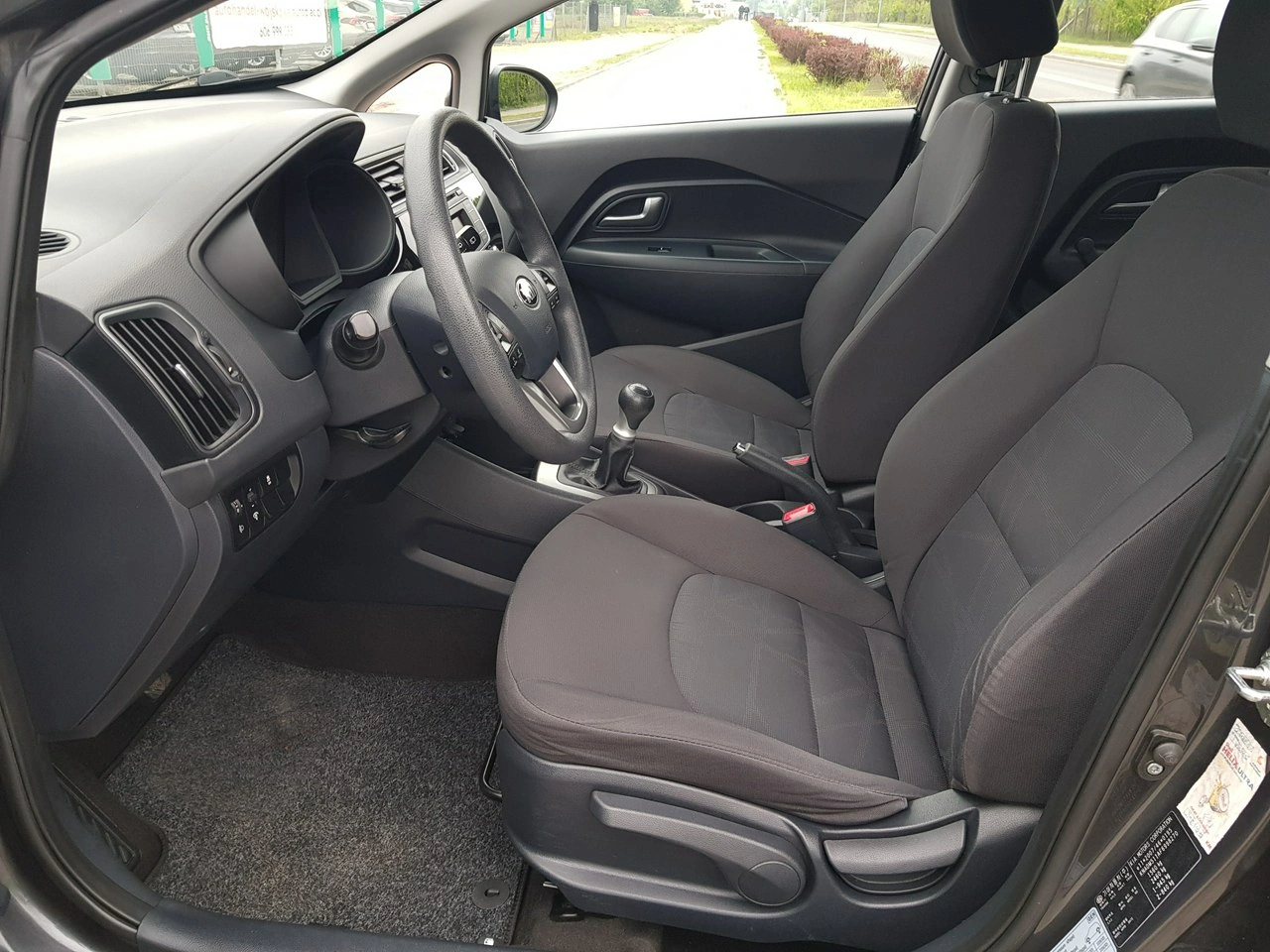 Kia Rio - Zdjęcie 8