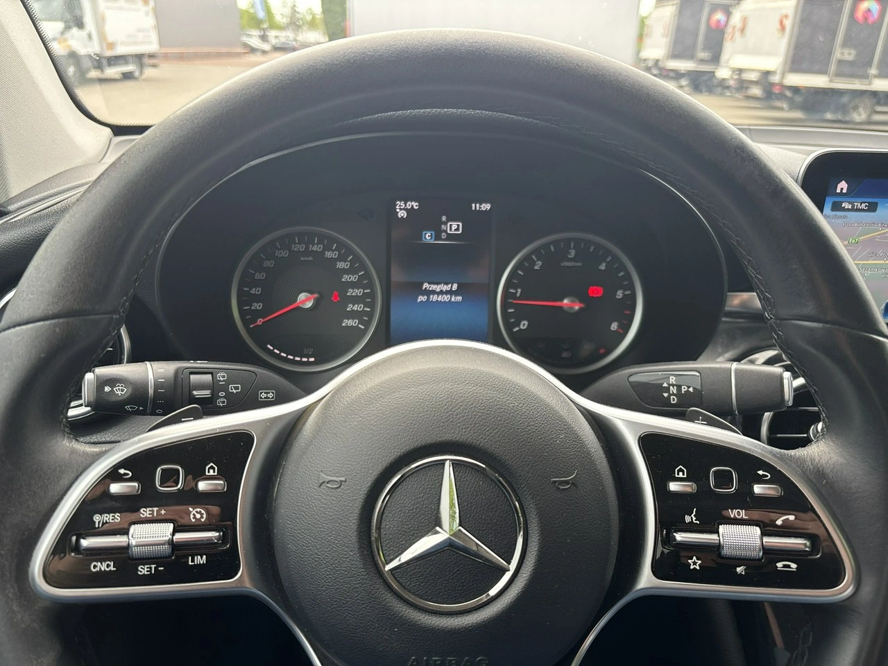 Mercedes GLC 200 - Zdjęcie 18