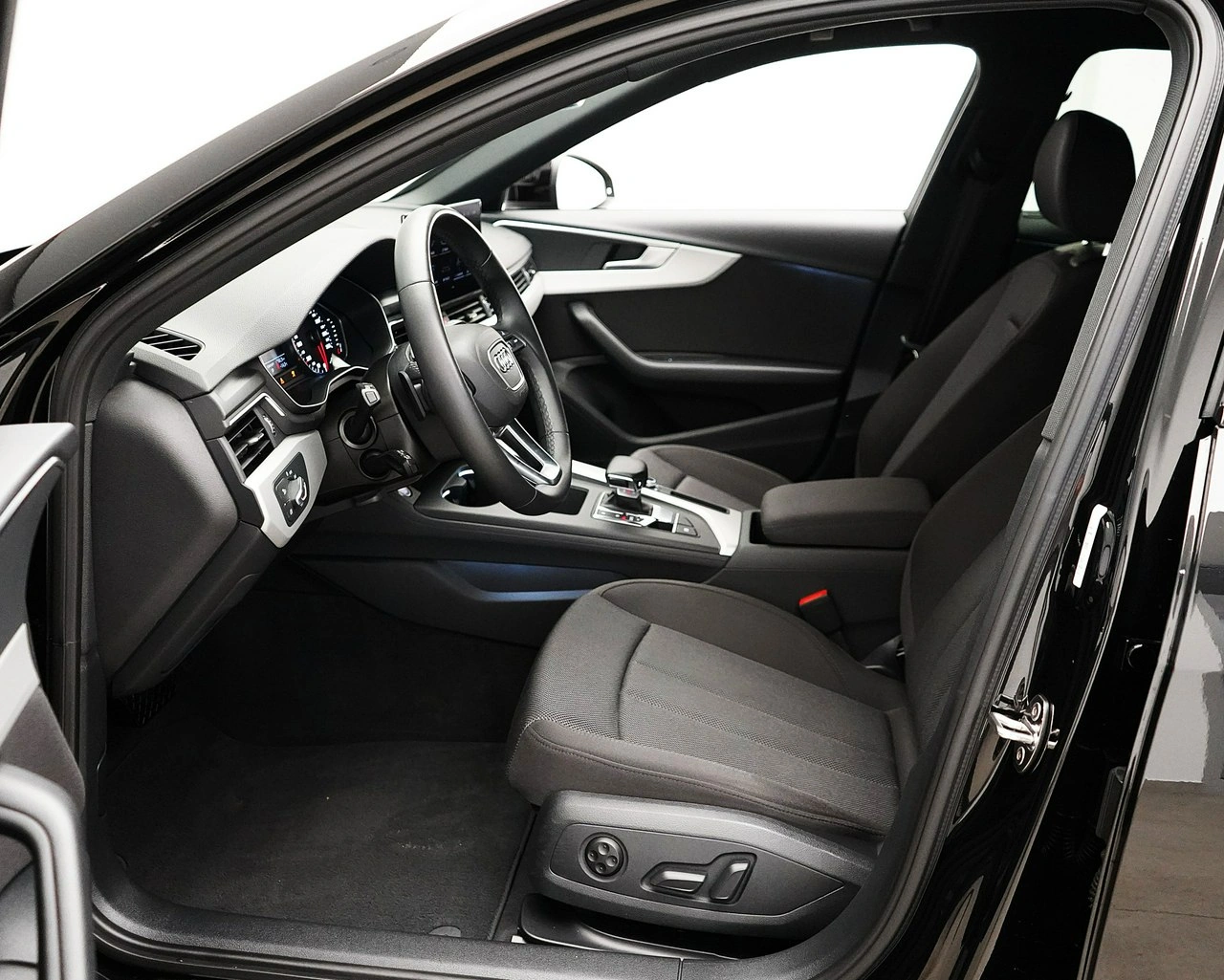 Audi A4 - Zdjęcie 11