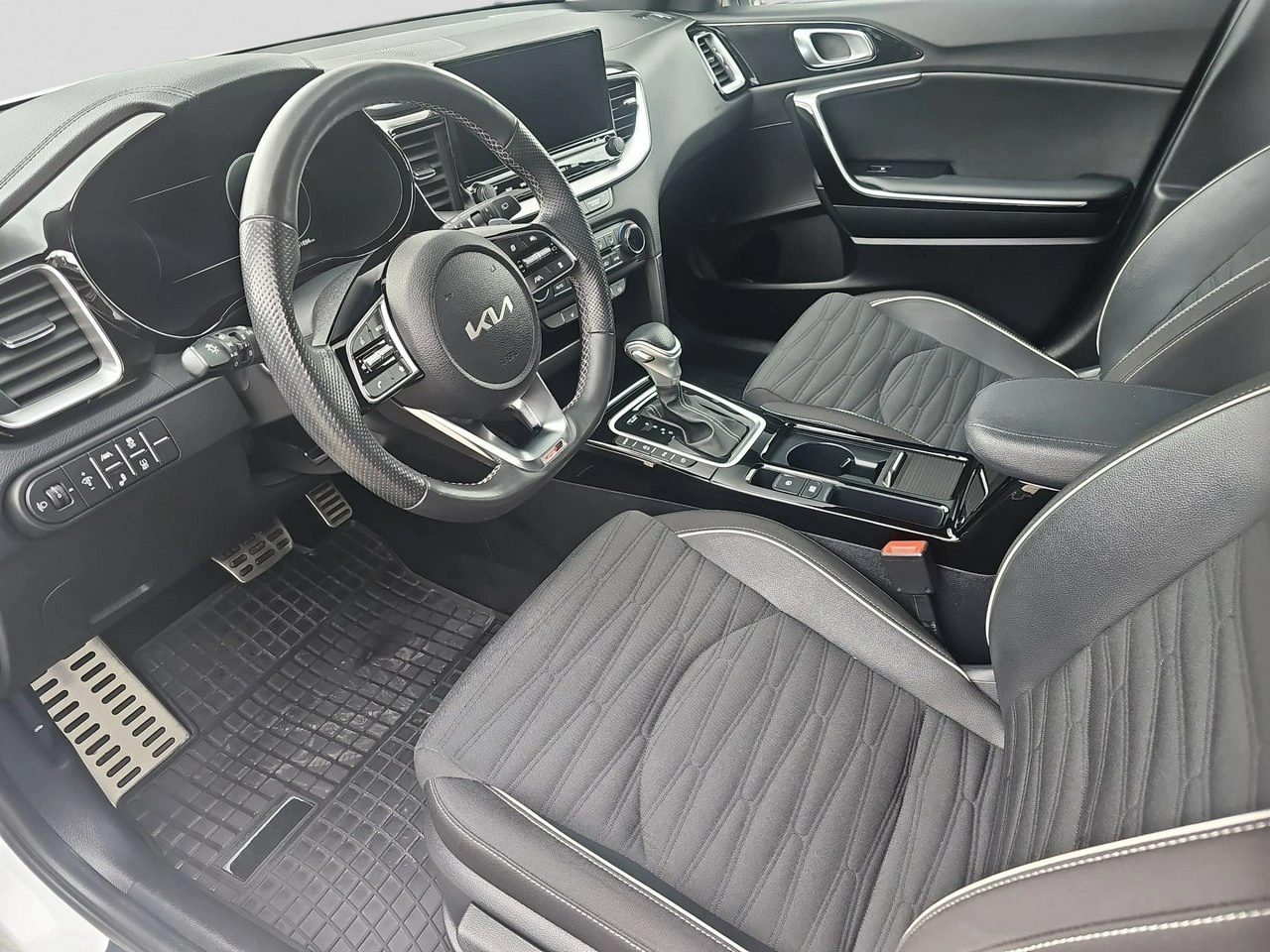 Kia Pro Cee'd - Zdjęcie 18