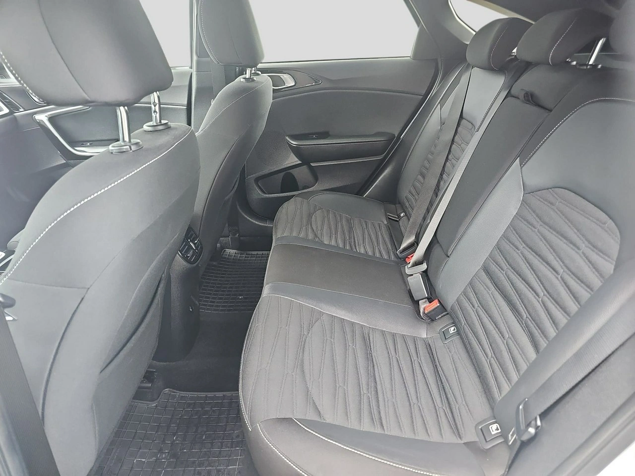 Kia Pro Cee'd - Zdjęcie 21