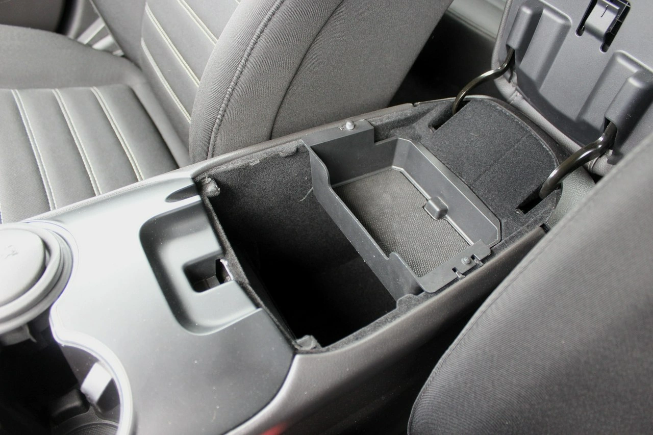Ford Mondeo SW - Zdjęcie 29