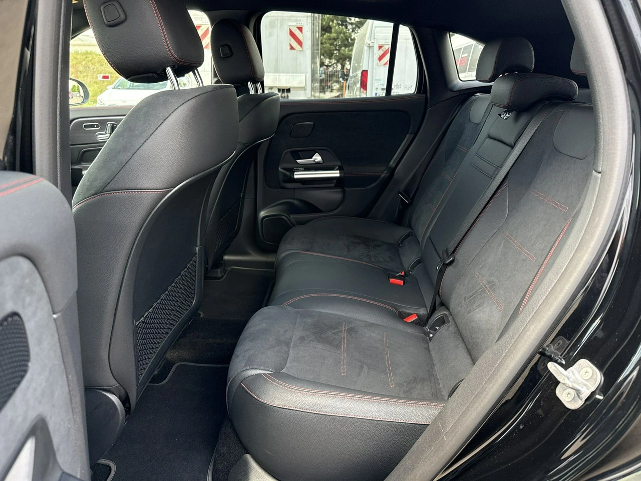 Mercedes EQA - Zdjęcie 14