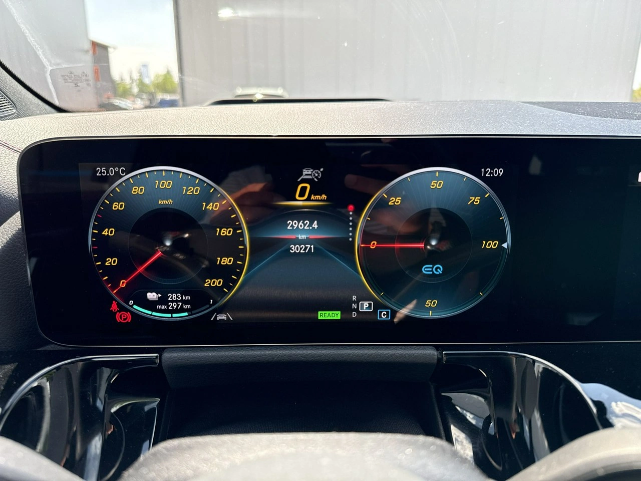 Mercedes EQA - Zdjęcie 26