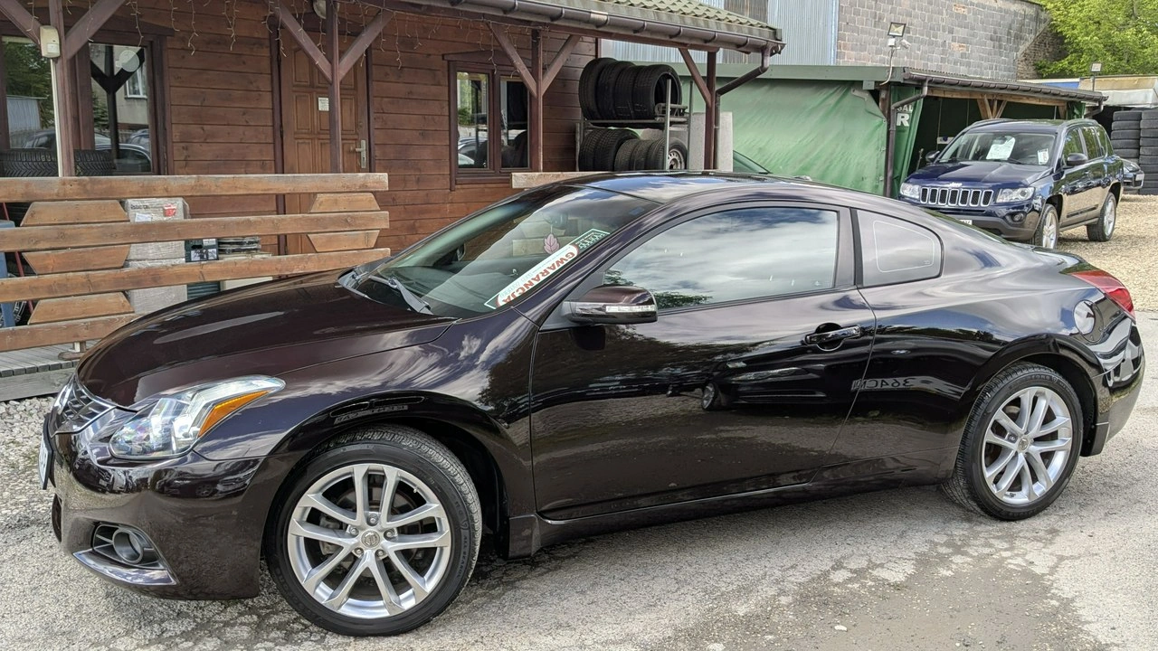 Nissan Altima - Zdjęcie 2