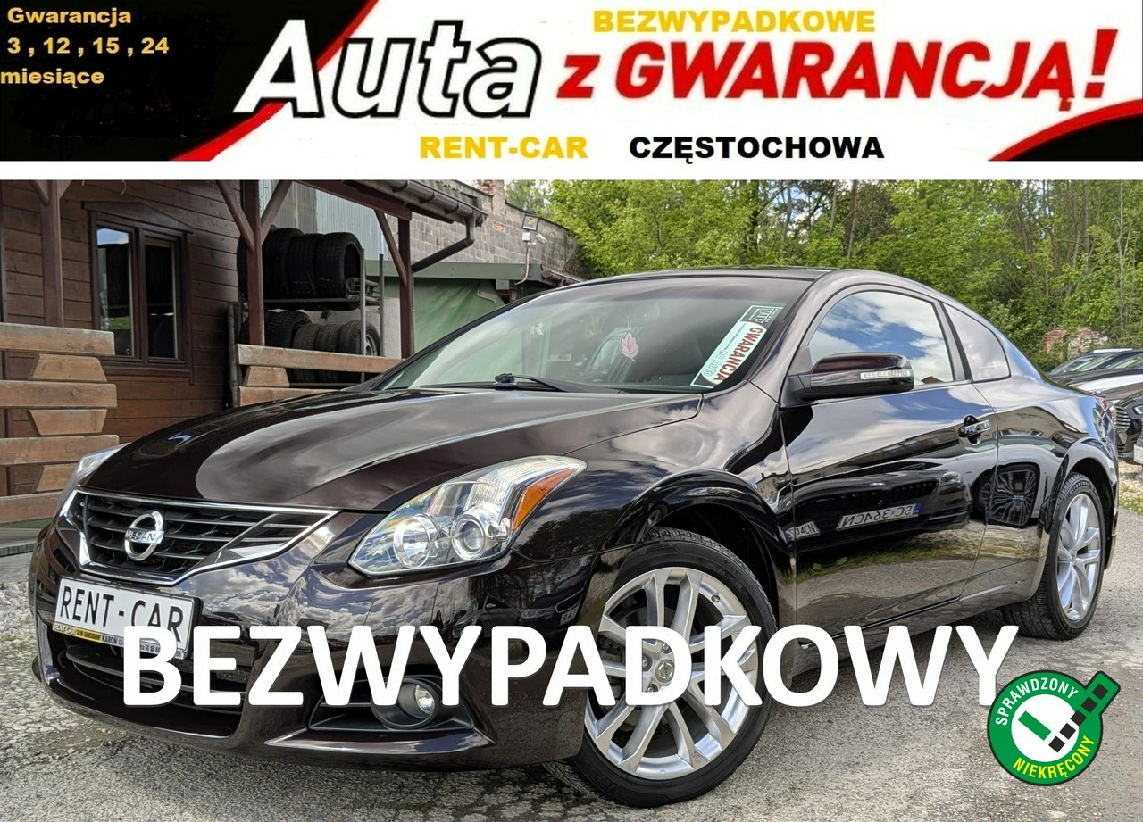 Nissan Altima - Główne zdjęcie