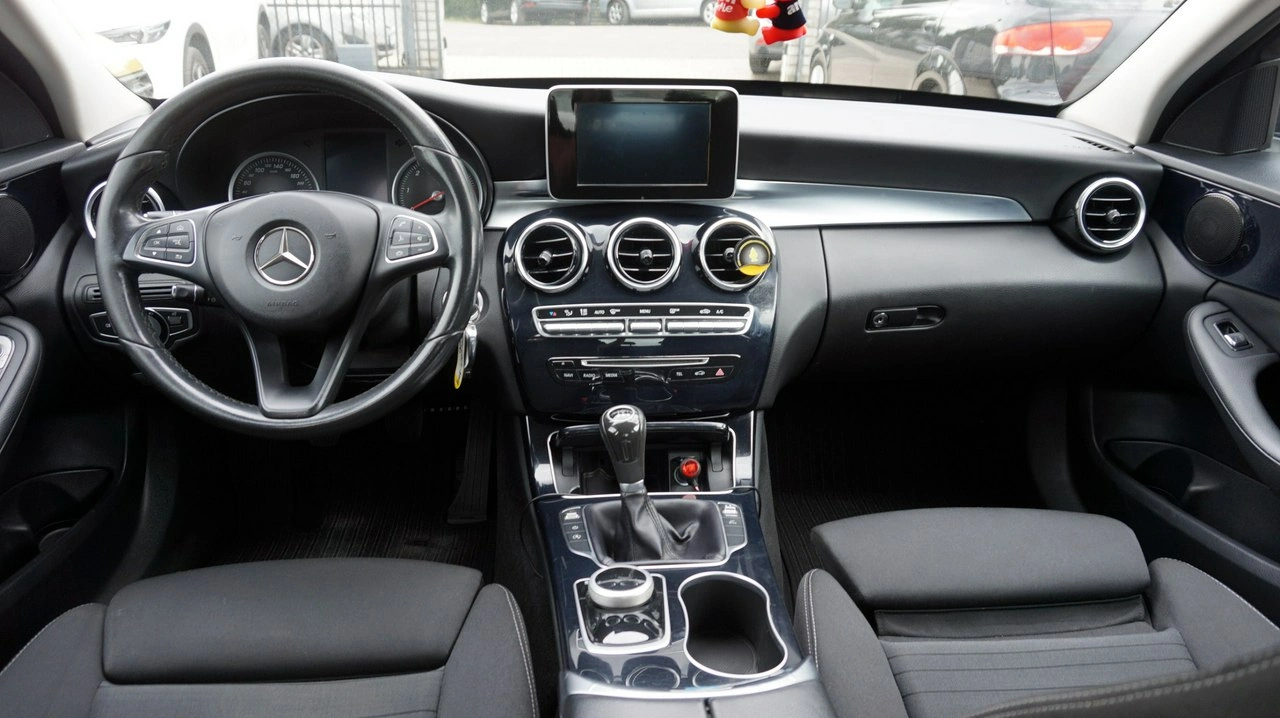 Mercedes C 180 - Zdjęcie 9