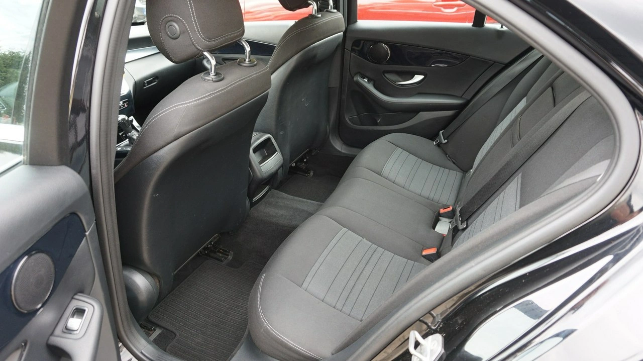 Mercedes C 180 - Zdjęcie 8