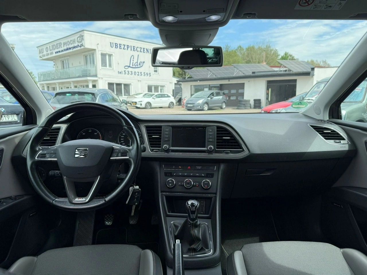 Seat Leon - Zdjęcie 10