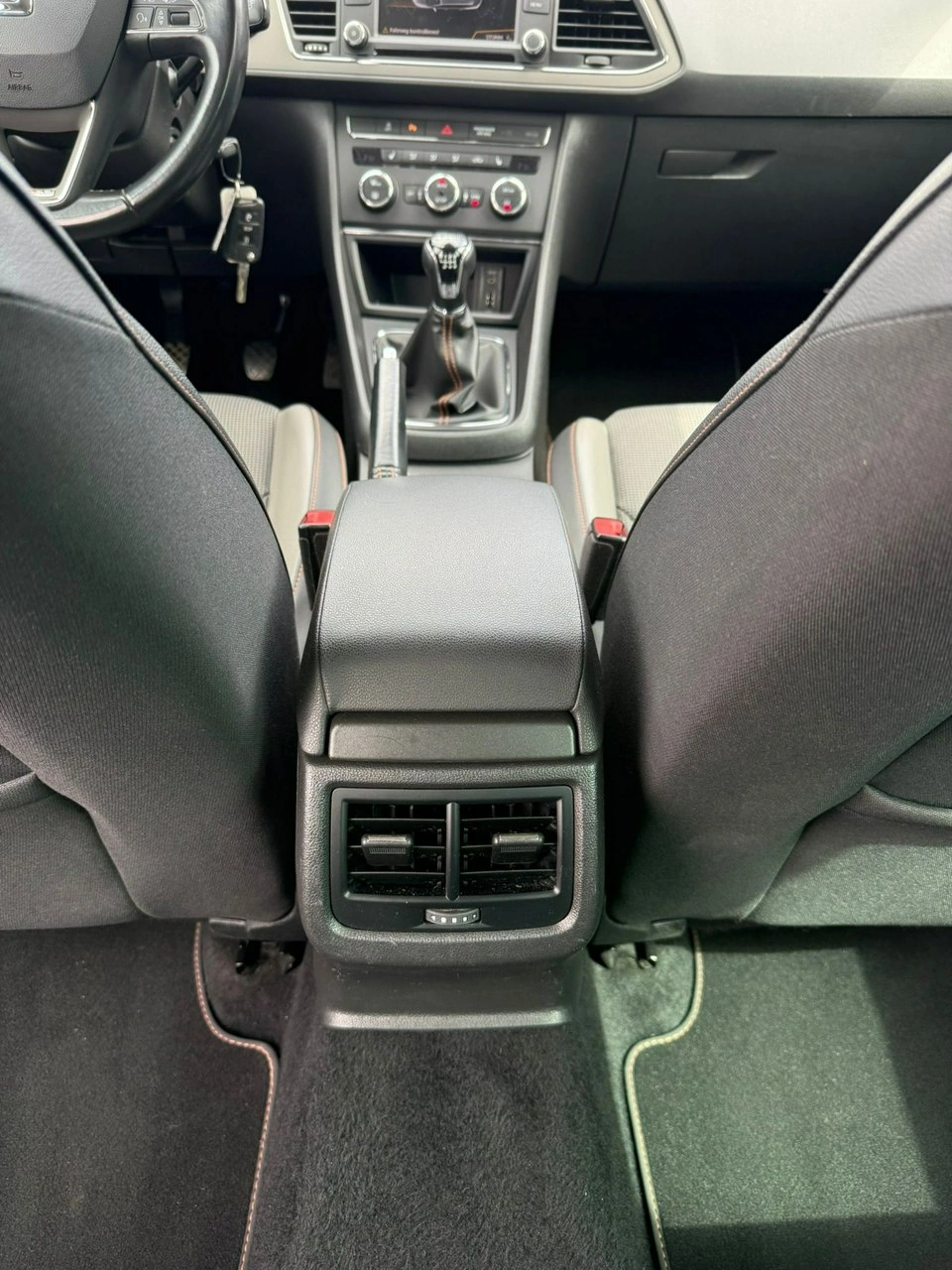 Seat Leon - Zdjęcie 14
