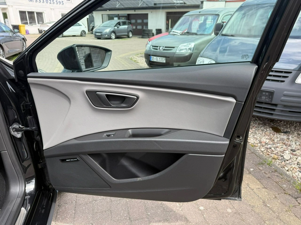 Seat Leon - Zdjęcie 15