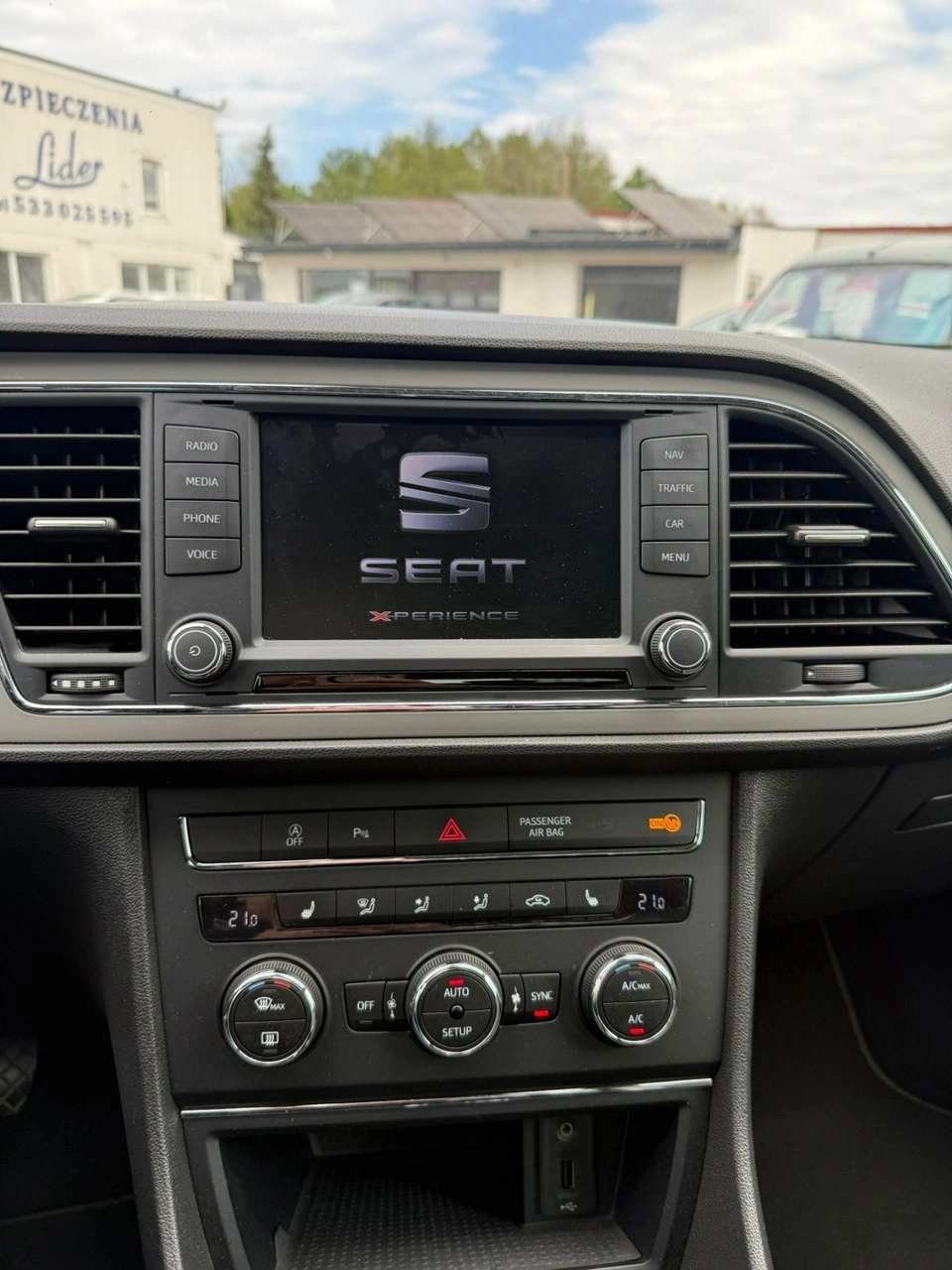 Seat Leon - Zdjęcie 21