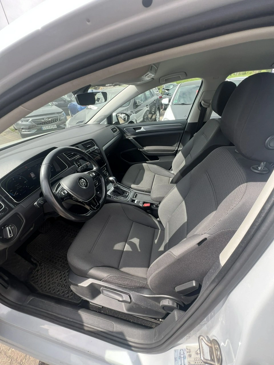 Volkswagen Golf - Zdjęcie 14