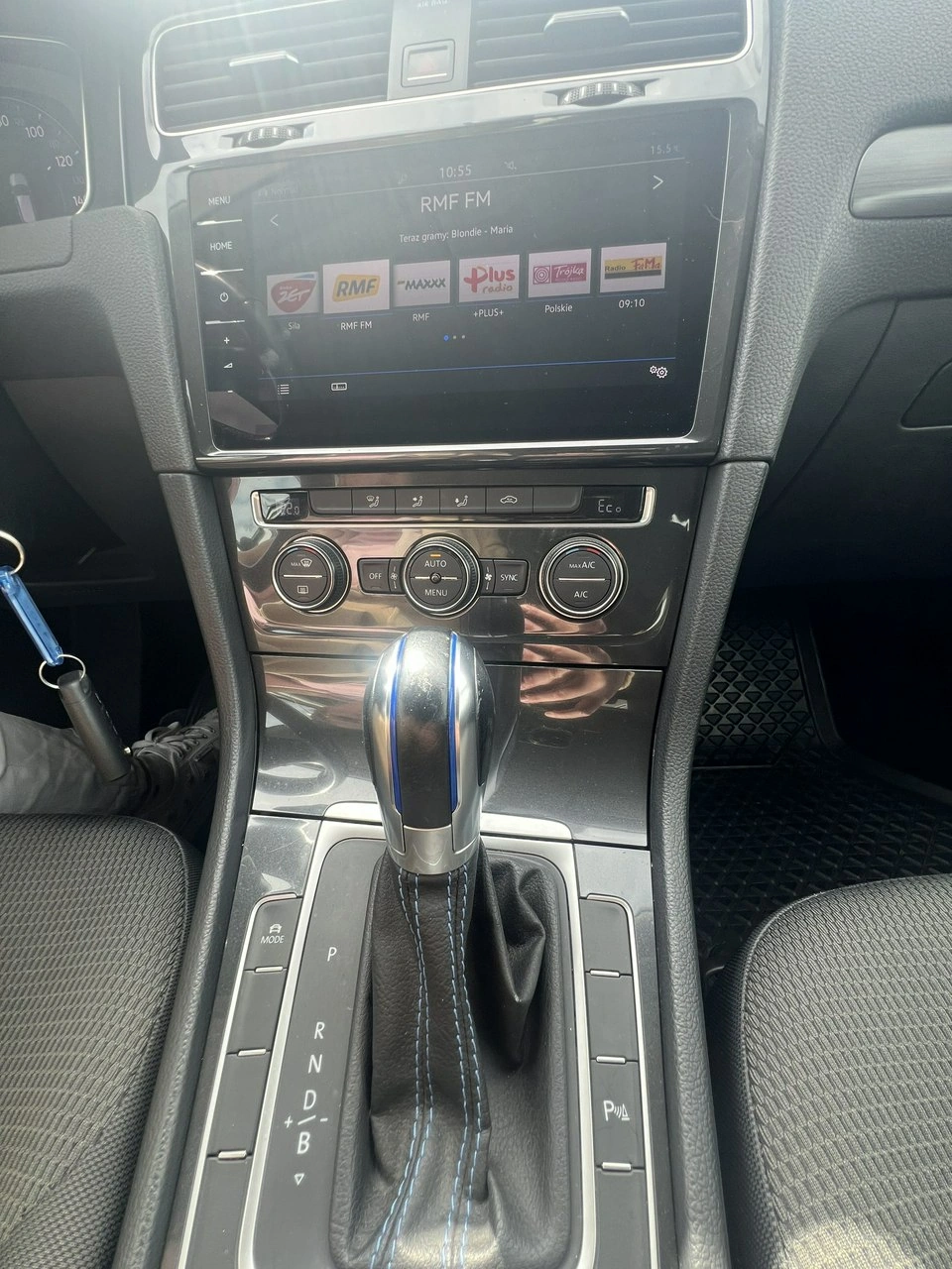 Volkswagen Golf - Zdjęcie 16