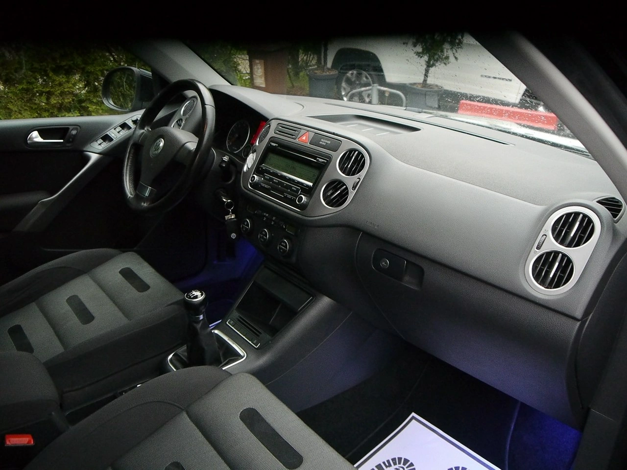 Volkswagen Tiguan - Zdjęcie 27