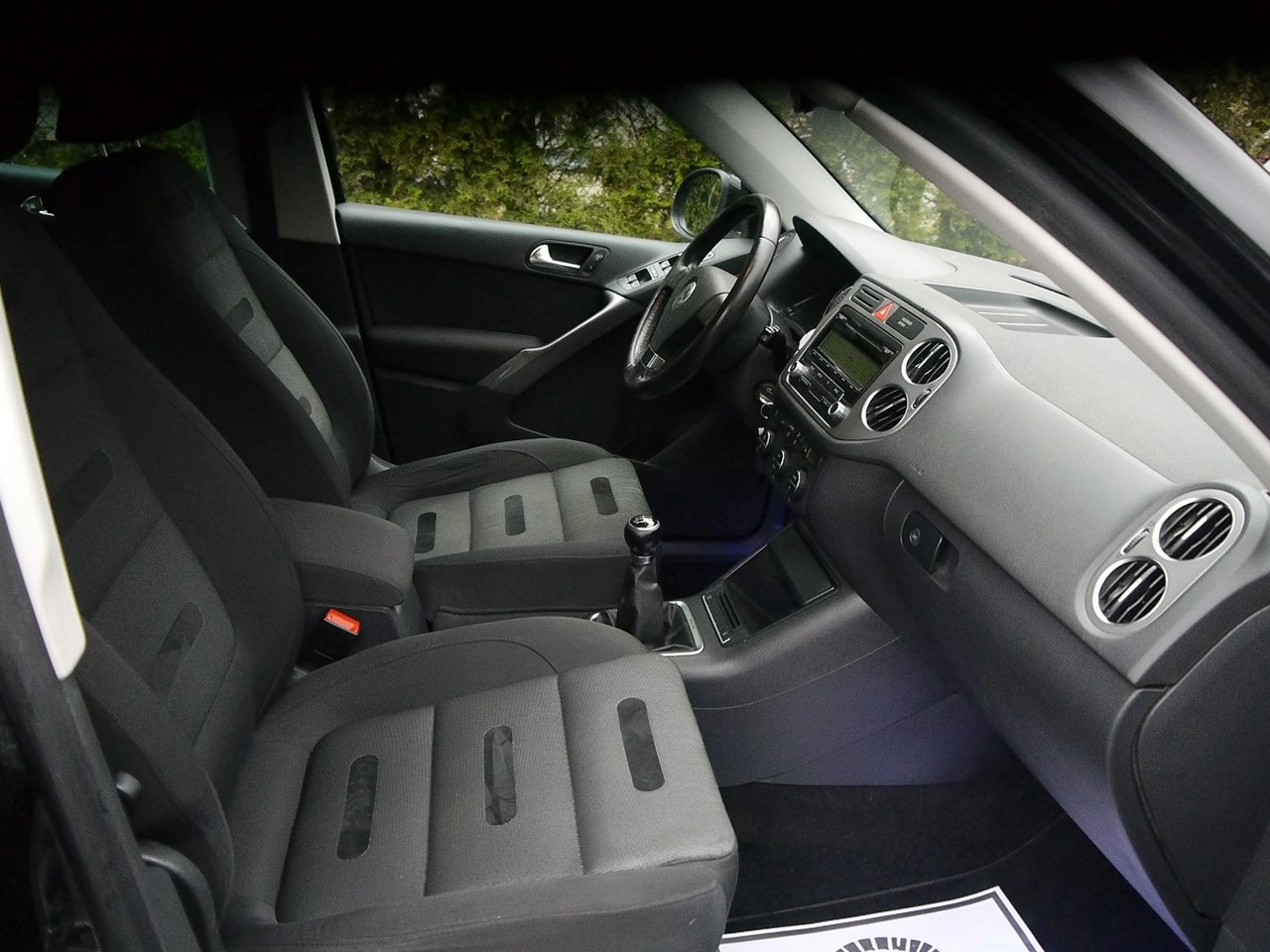 Volkswagen Tiguan - Zdjęcie 29