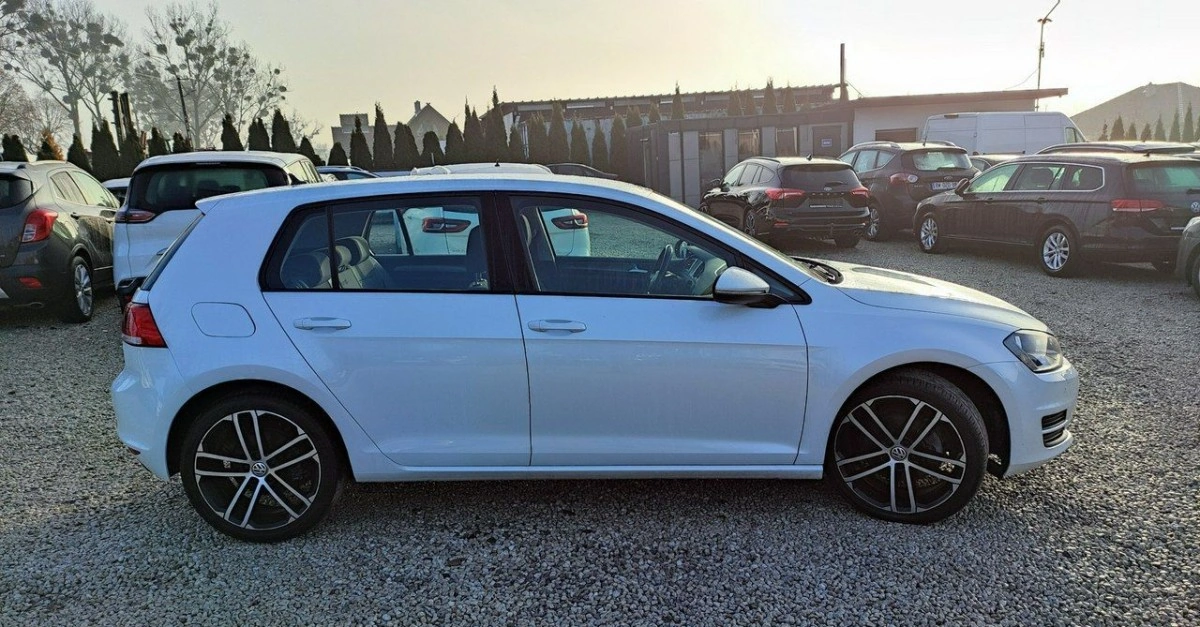 Volkswagen Golf - Zdjęcie 17
