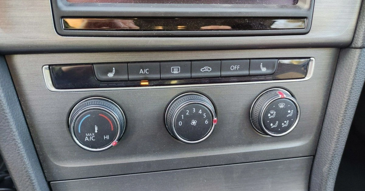 Volkswagen Golf - Zdjęcie 35